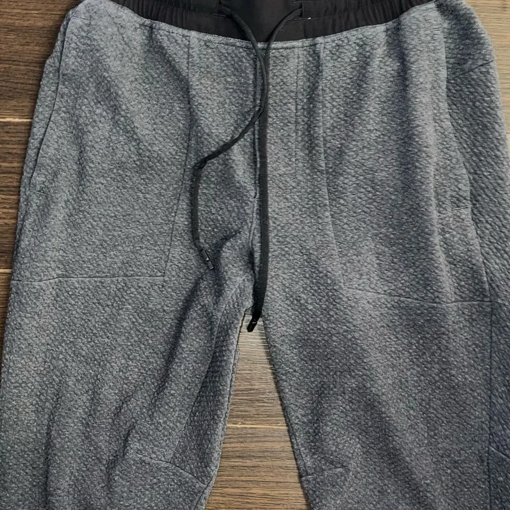 Lululemon At Ease Joggers/Sweatpants (Size S)